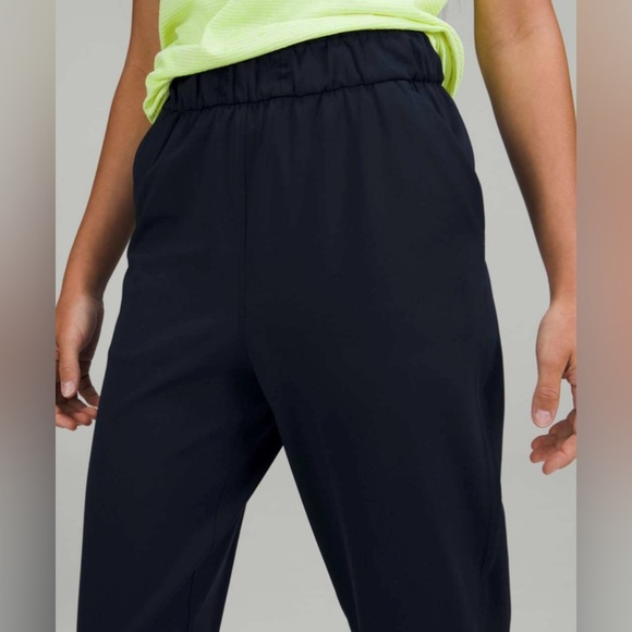 Lululemon Stretch High-Rise Pant 7/8 Length in True Navy - Picture 3 of 6